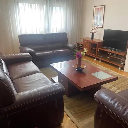 Апартаменти Family Ivanovic Скоп'є